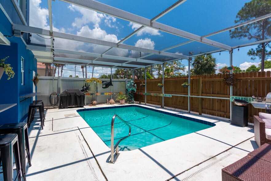 More Photos Of 803 S Fort Harrison Ave, Clearwater Office Residential For Sale