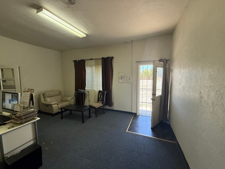 More Photos Of 2651 Henderson, Redding Warehouse For Sale