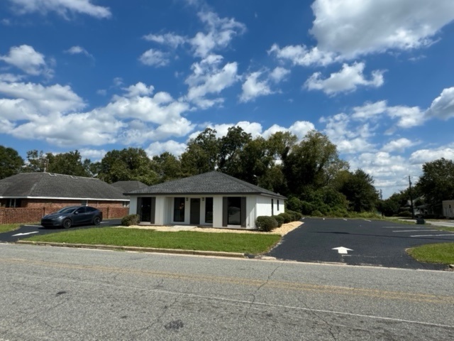 Primary Photo Of 203 N Franklin St, Dublin Office Residential For Lease