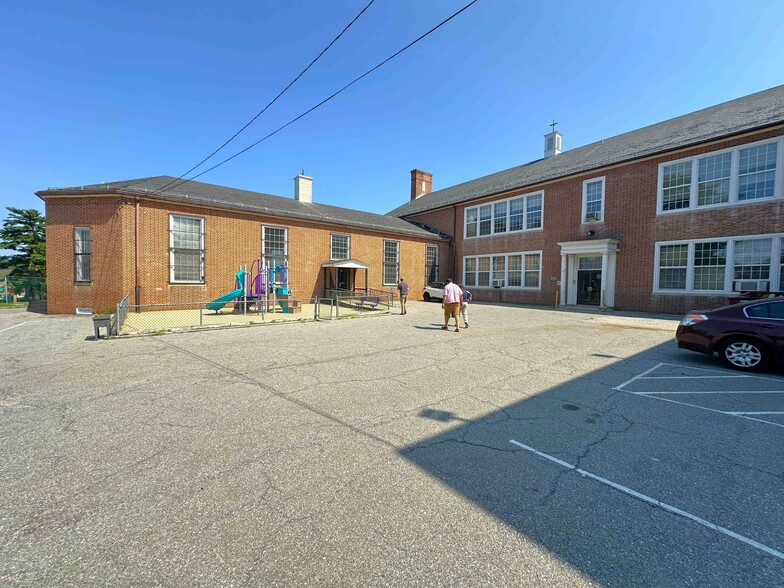 More Photos Of 600 Cooks Ln, Baltimore Religious Facility For Sale