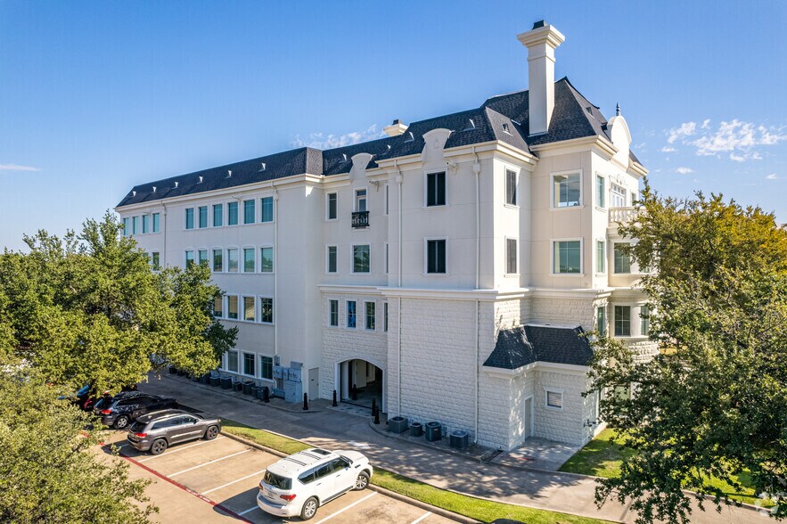 More Photos Of 16600 N Dallas Pky, Dallas Office For Lease