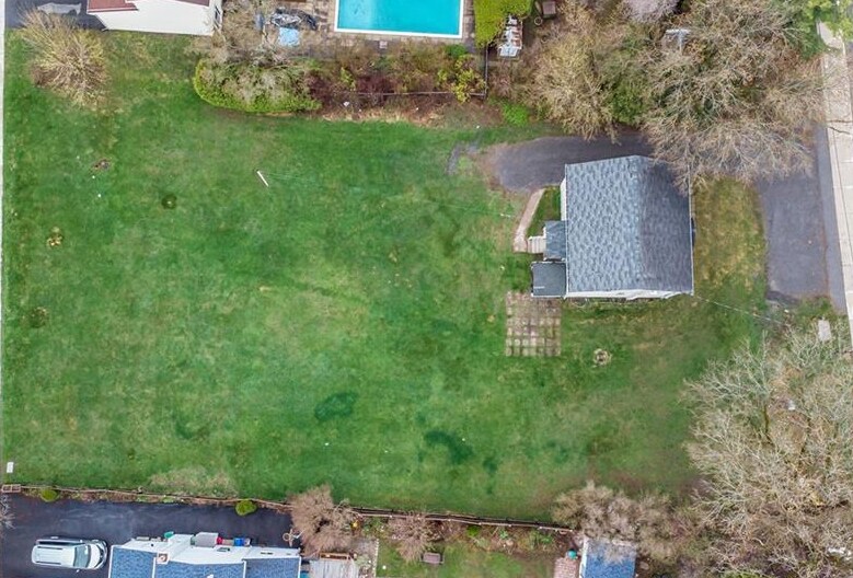 Primary Photo Of 2446 Innes Rd, Ottawa Land For Sale