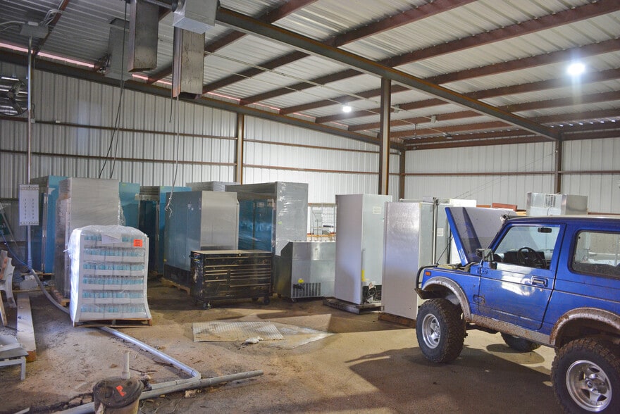 More Photos Of 35421 A1/2 SH-249, Pinehurst Light Distribution For Lease