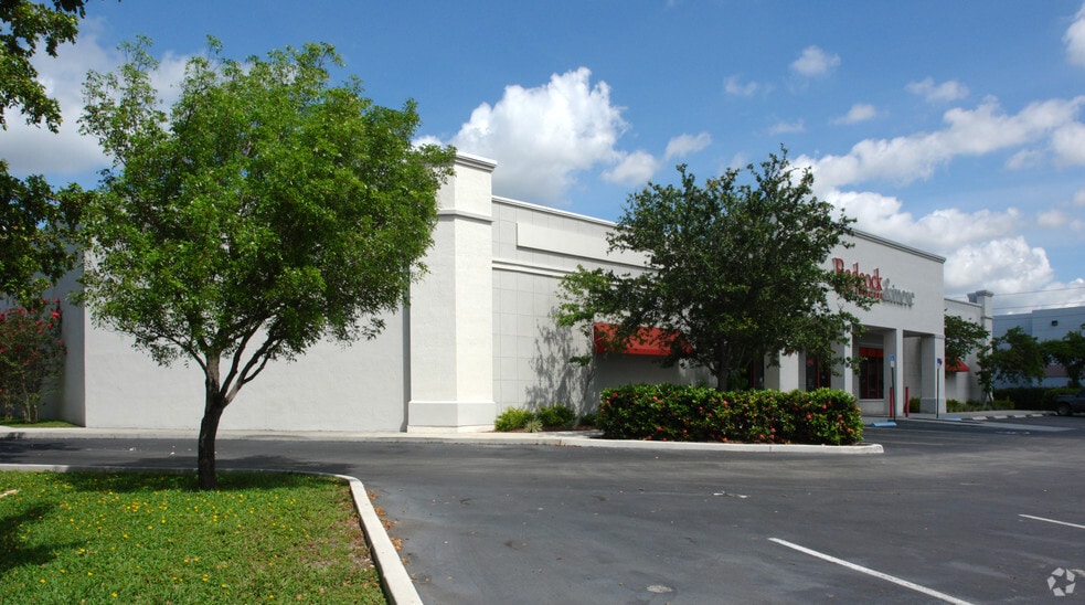 More Photos Of 3051 N Powerline Rd, Pompano Beach Freestanding For Sale