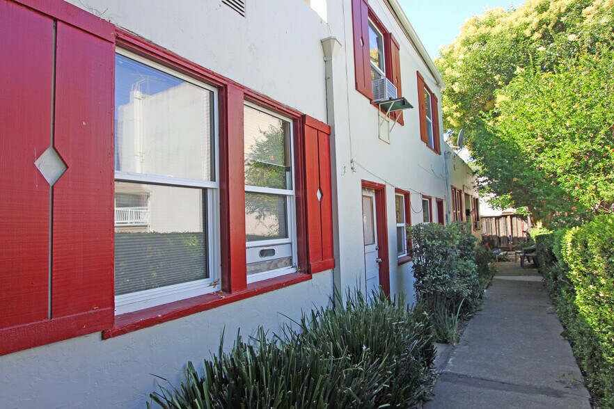 More Photos Of 721-735 Mellus St, Martinez Apartments For Sale