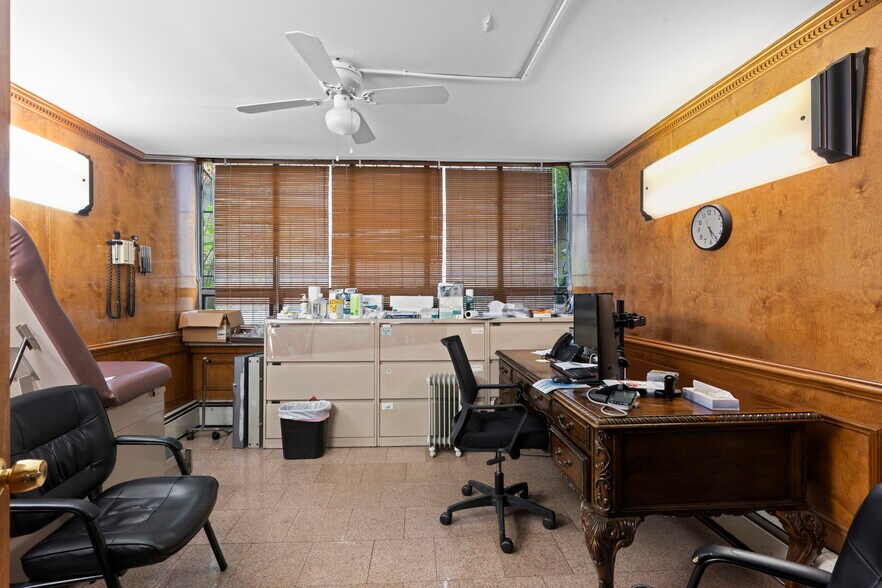 More Photos Of 30 Saint James Pl, Brooklyn Apartments For Lease