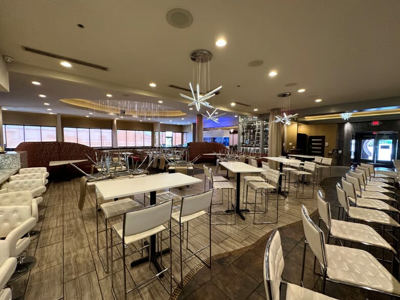 More Photos Of 4117 S National Ave, Springfield Restaurant For Sale
