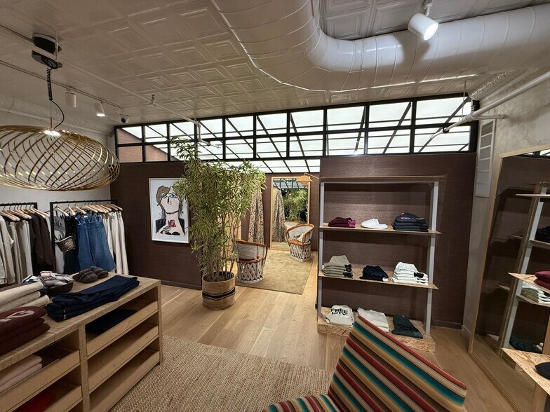 More Photos Of 416 W Broadway, New York Apartments For Sale