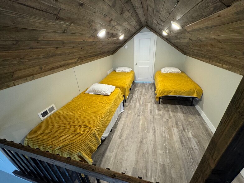 More Photos Of 19431 Highway J, Monroe City Hotel For Sale