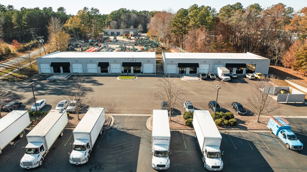 More Photos Of 4310 Bennett Memorial Rd, Durham Flex For Lease