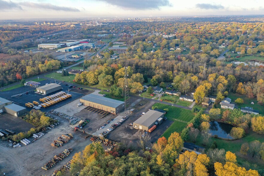 More Photos Of 3822 Victory Ave, Louisville Warehouse For Lease