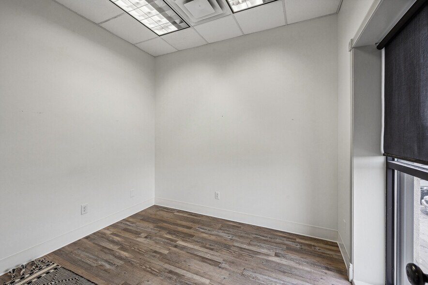 More Photos Of 100 State St N, Waseca Restaurant For Sale