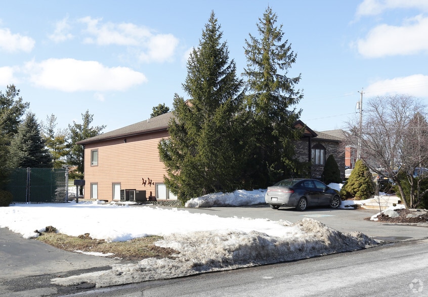 More Photos Of 5111 W Genesee St, Camillus Office For Lease