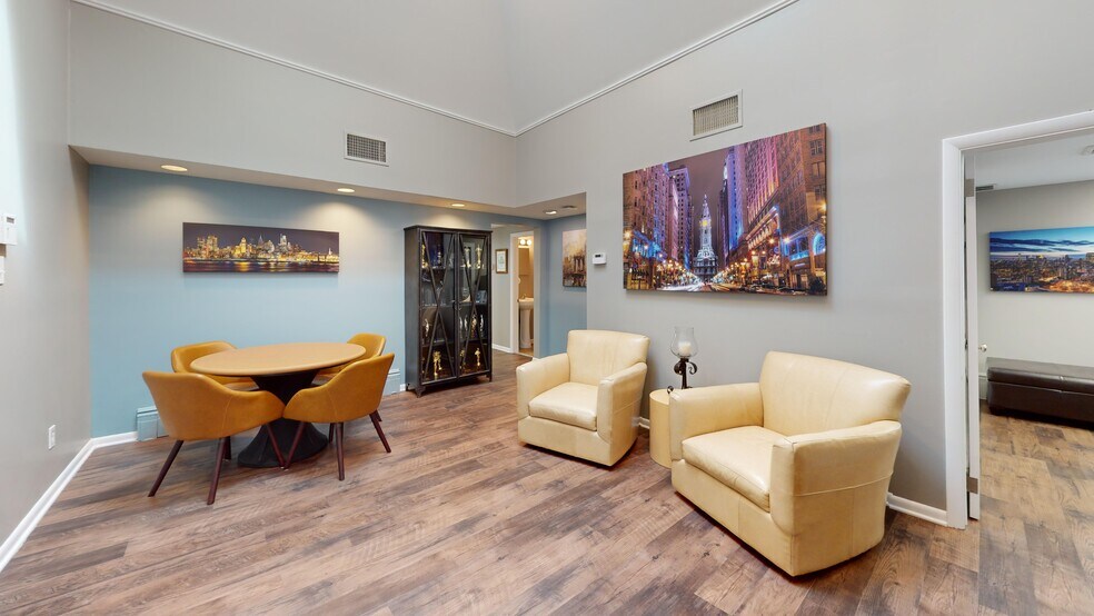 More Photos Of 172 Tuckerton Rd, Medford Office For Sale