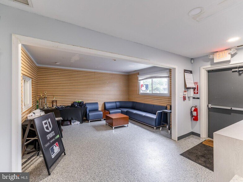 More Photos Of 220 S Chestnut St, Ambler Warehouse For Sale