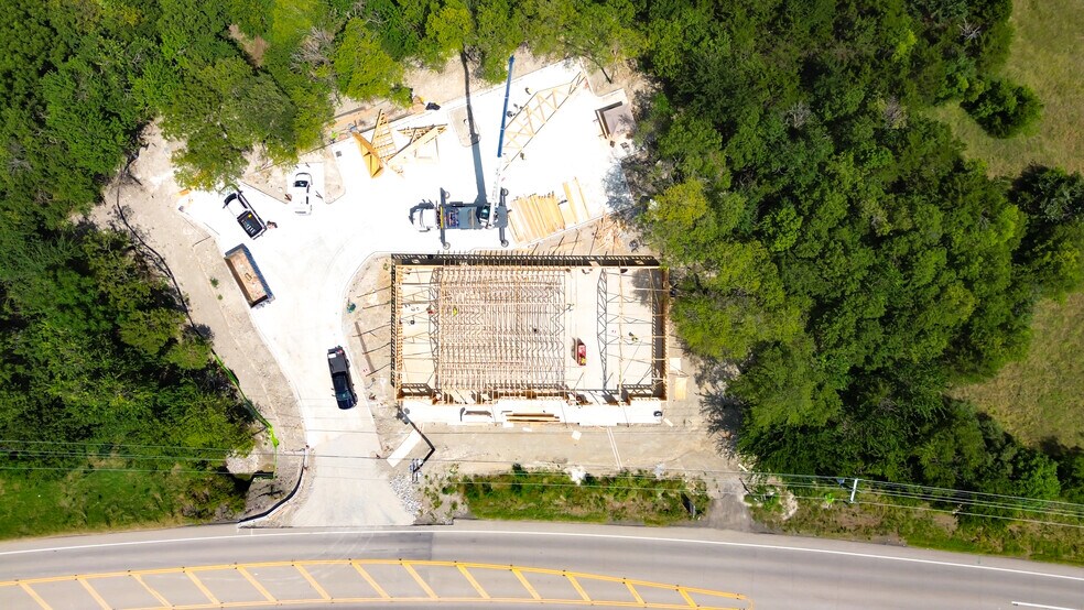 More Photos Of 350 S State Highway 5, Fairview Office For Lease