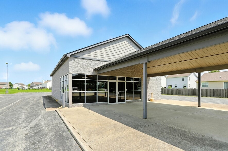 More Photos Of 2382 W Main St, Greenfield Auto Dealership For Sale