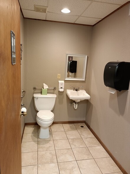 More Photos Of 4921 E State St, Rockford Office For Sale