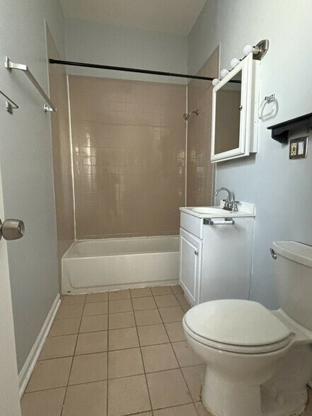 More Photos Of 4317 S Michigan Ave, Chicago Apartments For Sale