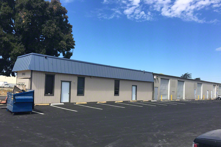 Primary Photo Of 2945 Ramona Ave, Sacramento Warehouse For Lease