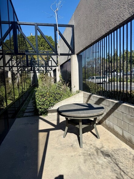 More Photos Of 722 33rd St, San Diego Manufacturing For Lease