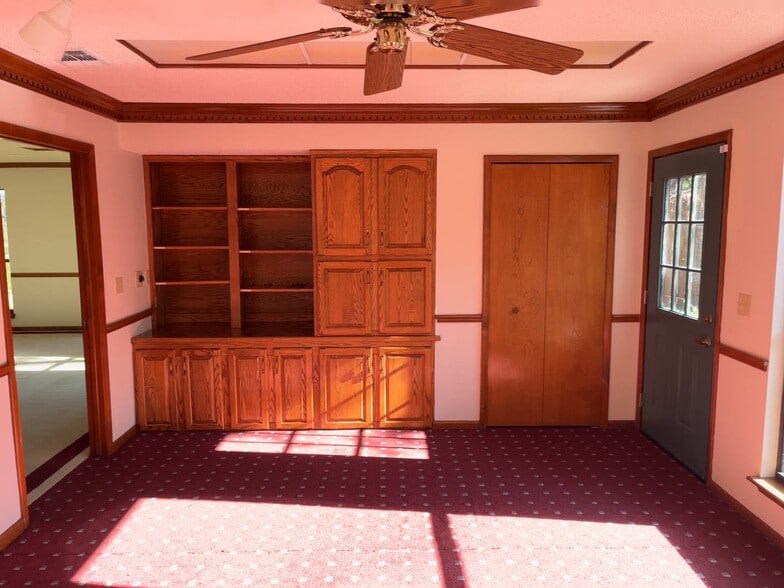 More Photos Of 2809 Blanding Blvd, Middleburg Office For Sale