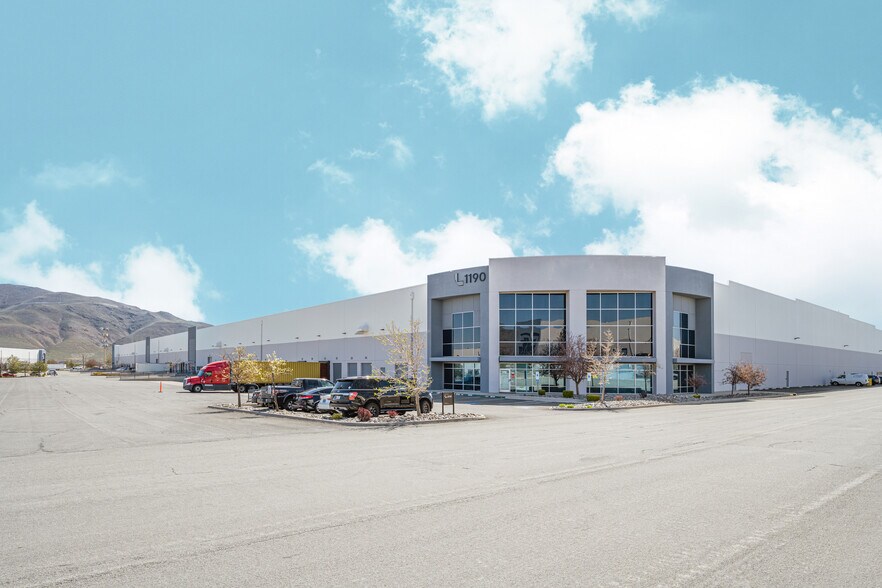 More Photos Of 1175 Trademark Dr, Reno Unknown For Lease