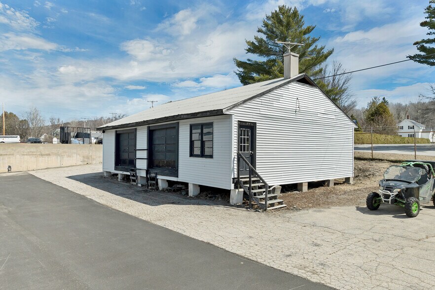 More Photos Of 55 Maynesboro St, Berlin Industrial For Sale