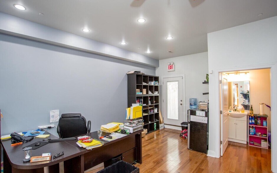 More Photos Of 1860 Frankford Ave, Philadelphia Storefront Retail Residential For Sale