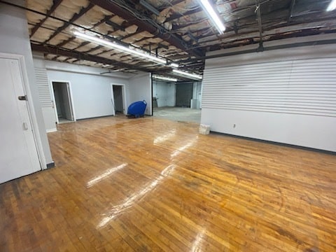 Primary Photo Of 5 E 12th St, Paterson Showroom For Lease