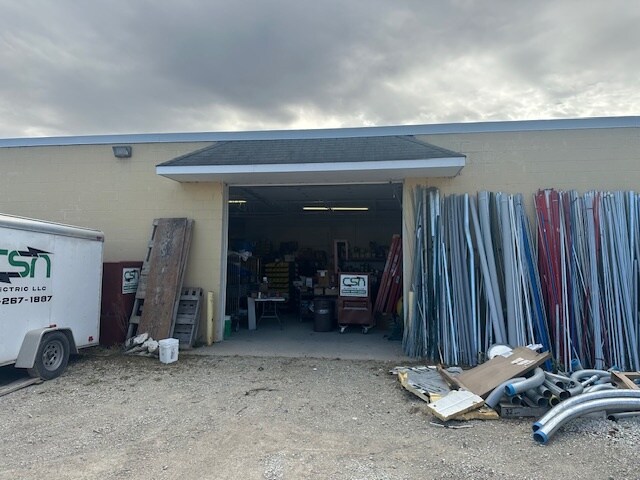 Primary Photo Of 18130-18134 NW Frontage Rd, Joliet Warehouse For Lease