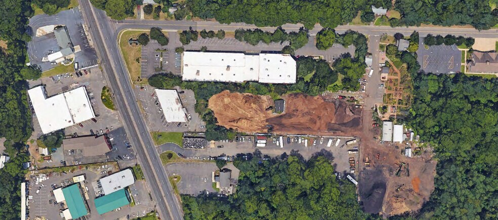 More Photos Of 663-673 State Route 35, Middletown Unknown For Lease