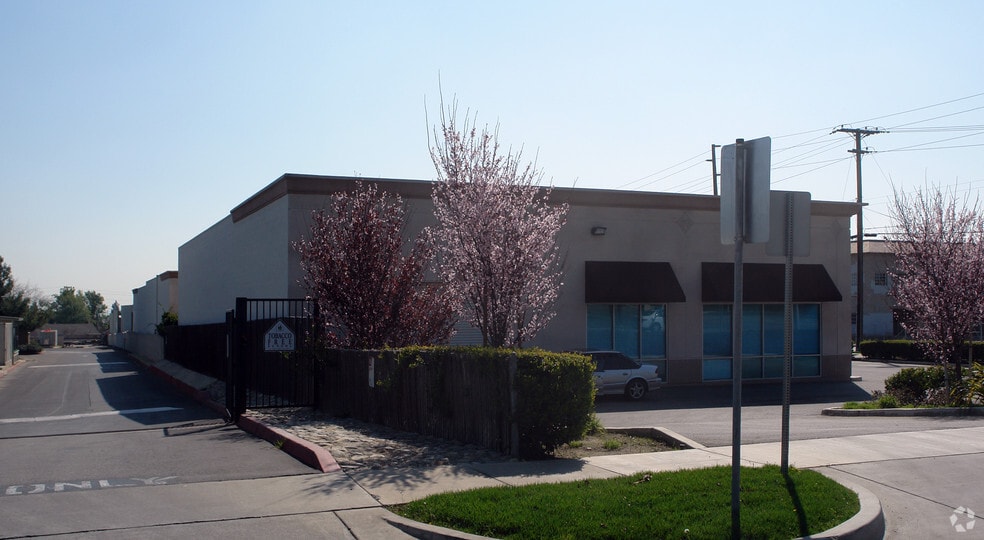 More Photos Of 140 N Benson Ave, Upland Office For Lease