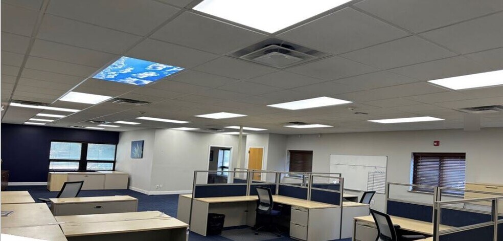 More Photos Of 70 Carolyn Blvd, Farmingdale Distribution For Sale