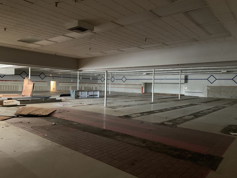 More Photos Of 1702-1780 Robertson Blvd, Chowchilla Unknown For Lease