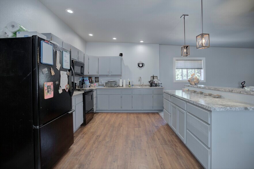 More Photos Of 309 Main St, Westcliffe Storefront Retail Office For Sale