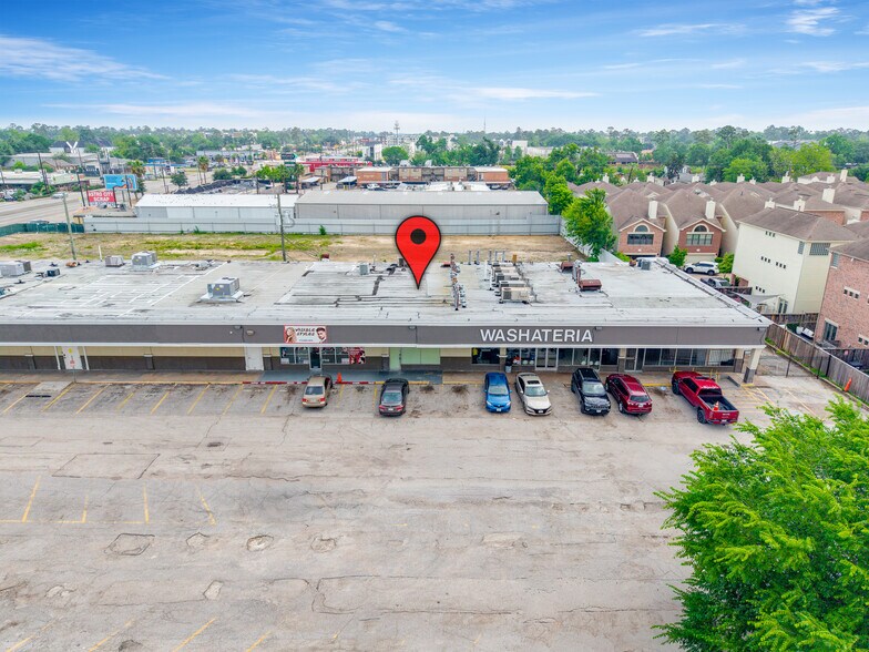 More Photos Of 4424 N Shepherd Dr, Houston Storefront For Lease