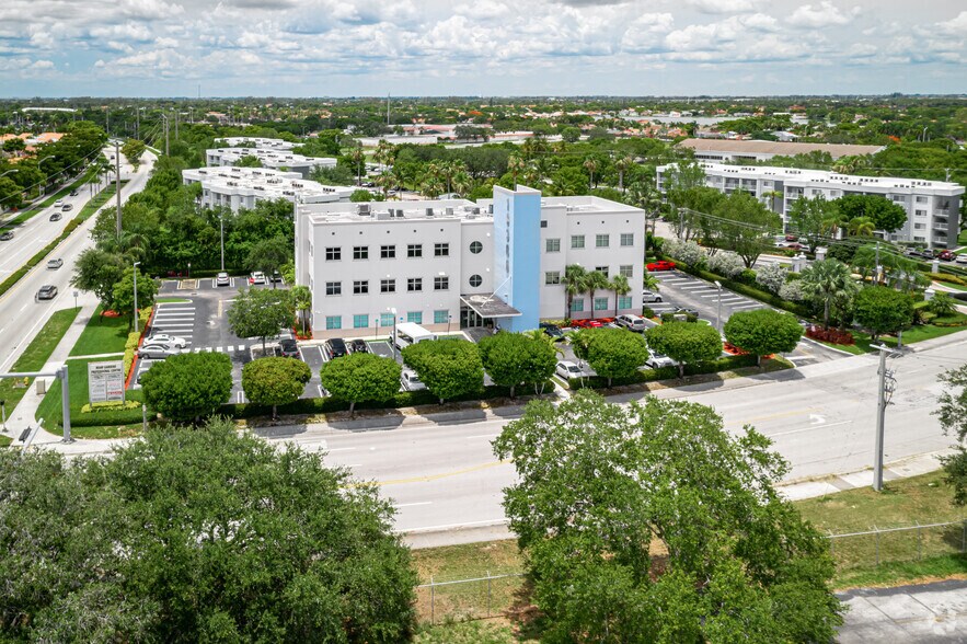 More Photos Of 18300 NW 62nd Ave, Hialeah Medical For Sale