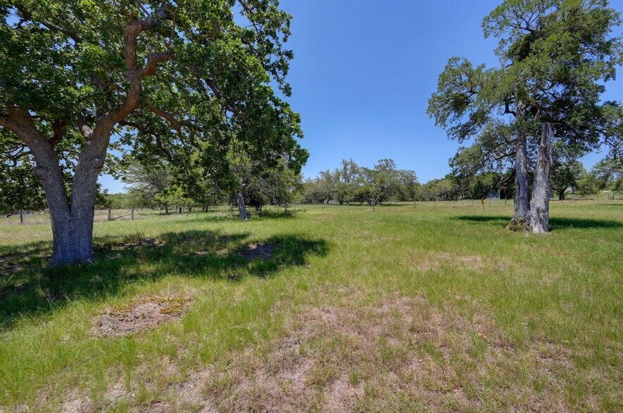 More Photos Of 15425 Fitzhugh Rd, Dripping Springs Land For Sale