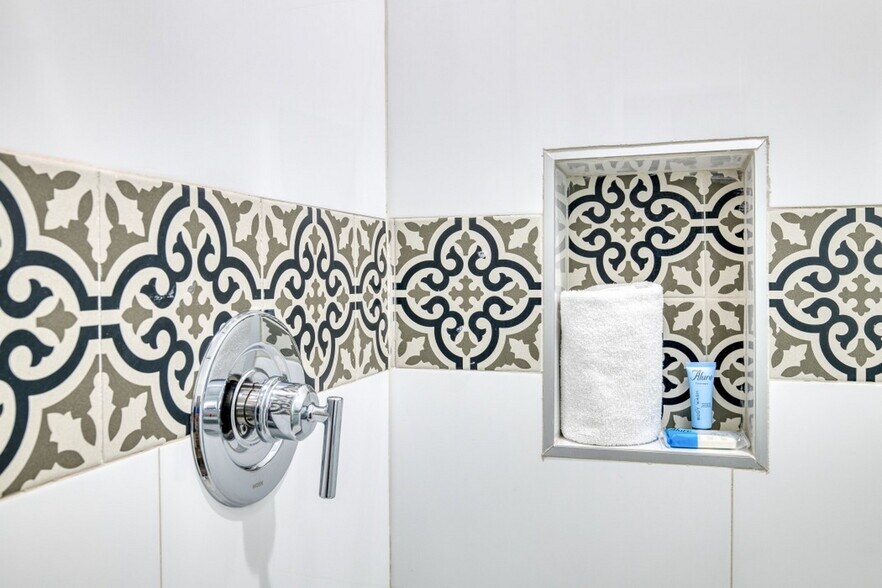 More Photos Of 137 San Marco Ave, Saint Augustine Hotel For Sale