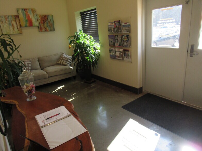 More Photos Of 21061 Gene Campbell Blvd, New Caney Warehouse For Lease
