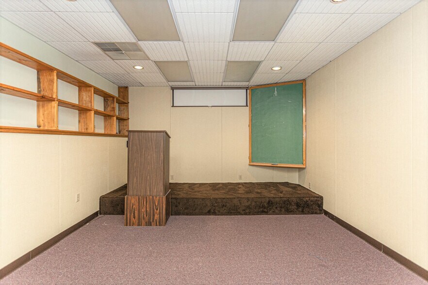 More Photos Of 100-102 W Fornance St, Norristown Medical For Sale