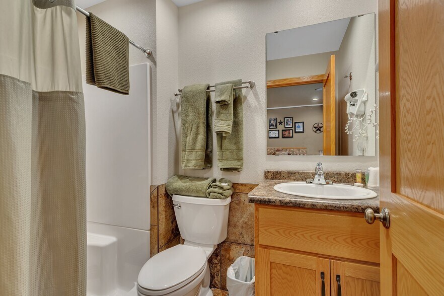 More Photos Of 720 Highway 10, Saint Cloud Hospitality For Sale