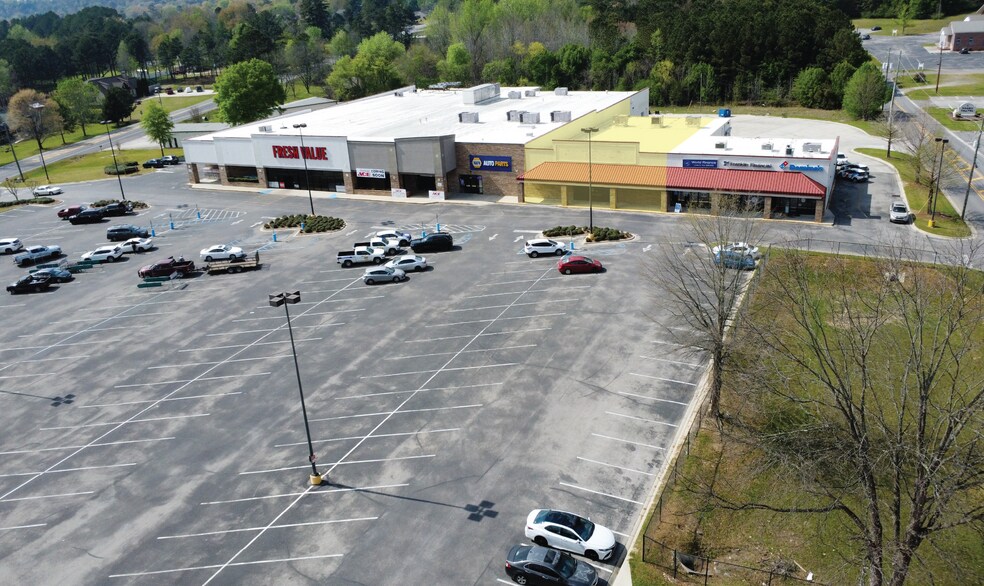 More Photos Of 1009-1021 Crossroads Plaza Dr, Moody Storefront For Lease