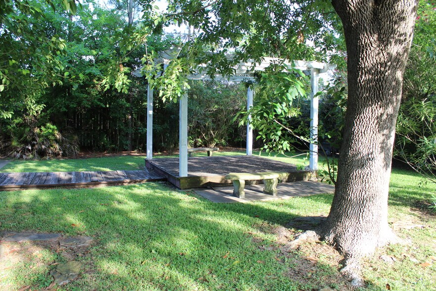 More Photos Of 308 Preston Ave, Pasadena Religious Facility For Sale