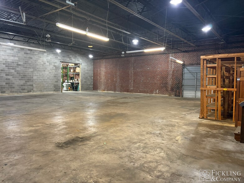 More Photos Of 725-779 5th St, Macon-Bibb Warehouse For Lease