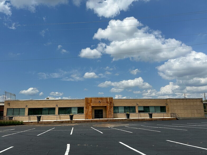 More Photos Of 492 Theta Ave S, Birmingham Industrial For Sale