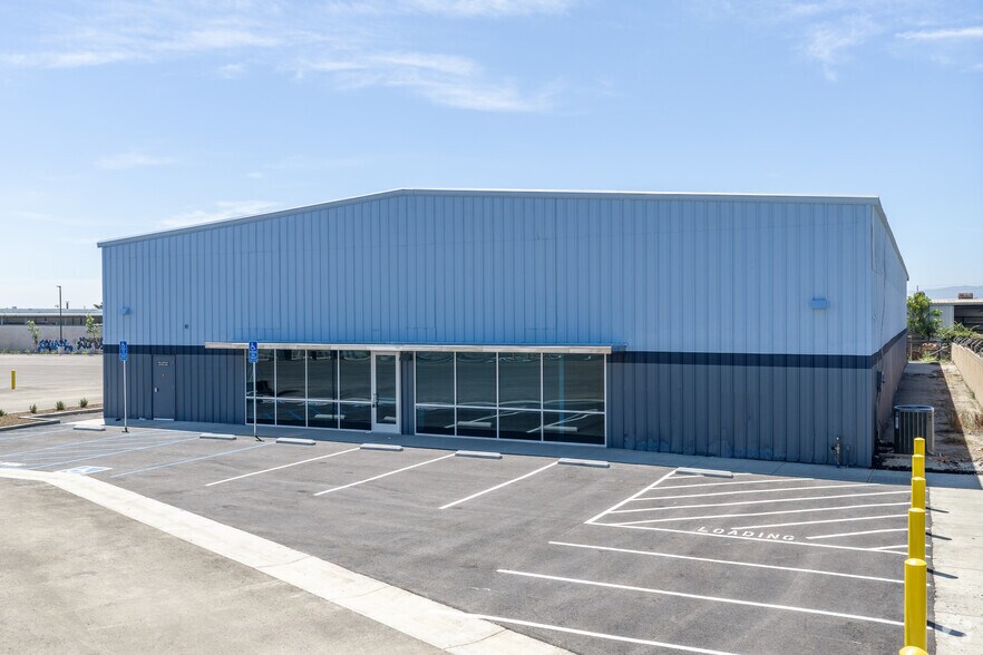 More Photos Of 1633 S Campus Ave, Ontario Warehouse For Lease