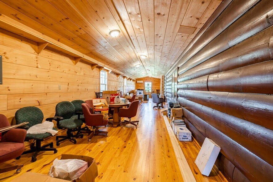 More Photos Of 235 Farmers Market Dr, Hillsville Restaurant For Sale