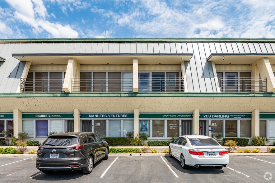 More Photos Of 2050 W Chapman Ave, Orange Medical For Lease